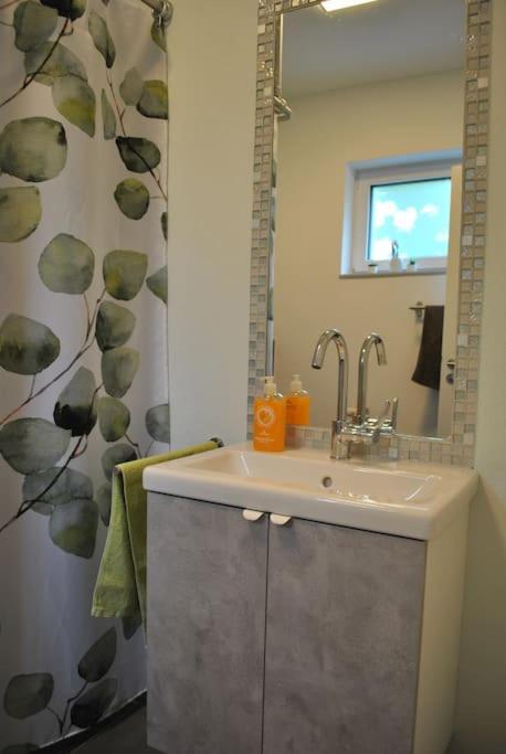 Modernes Doppelzimmer Friedewald Rhoenblick 외부 사진